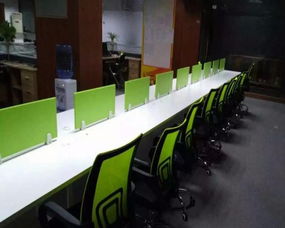 深圳二手辦公家具 全新辦公桌班臺免費(fèi)上門服務(wù)，省錢又省心